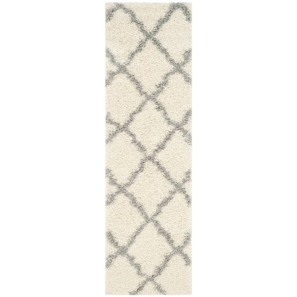 SAFAVIEH Dallas Shag Ivory/Gray 2 ft. x 10 ft. Geometric Diamond Trellis Runner Rug