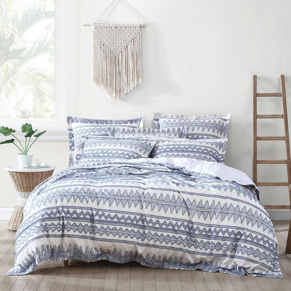  Levtex Home - Pickford Comforter Set - King Comforter + Two King  Pillow Cases - Blue, Taupe, Off-White - Jacquard Tribal - Comforter (106 x  94in.) and Pillow Case (36 x 20in.) - Cotton : Home & Kitchen