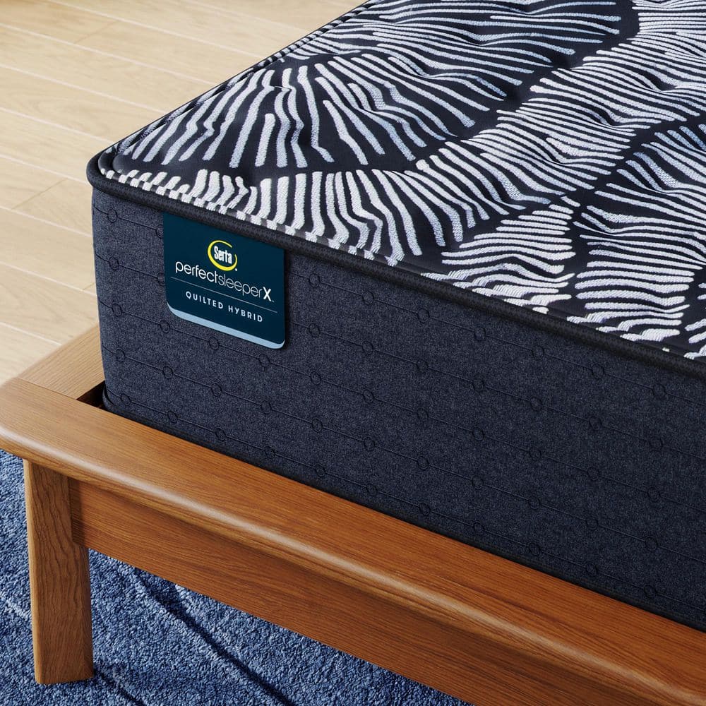 Full 13.5" Gel Memory Foam Innerspring Hybrid Mattress