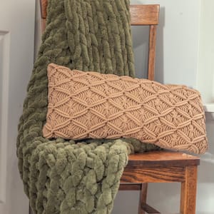 Chunky Knitted Olive Acrylic Throw Blanket