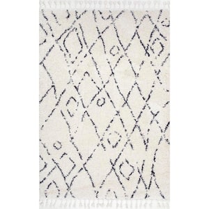 Nieves Moroccan Diamond Tassel Off-White Doormat 3 ft. x 5 ft. Area Rug