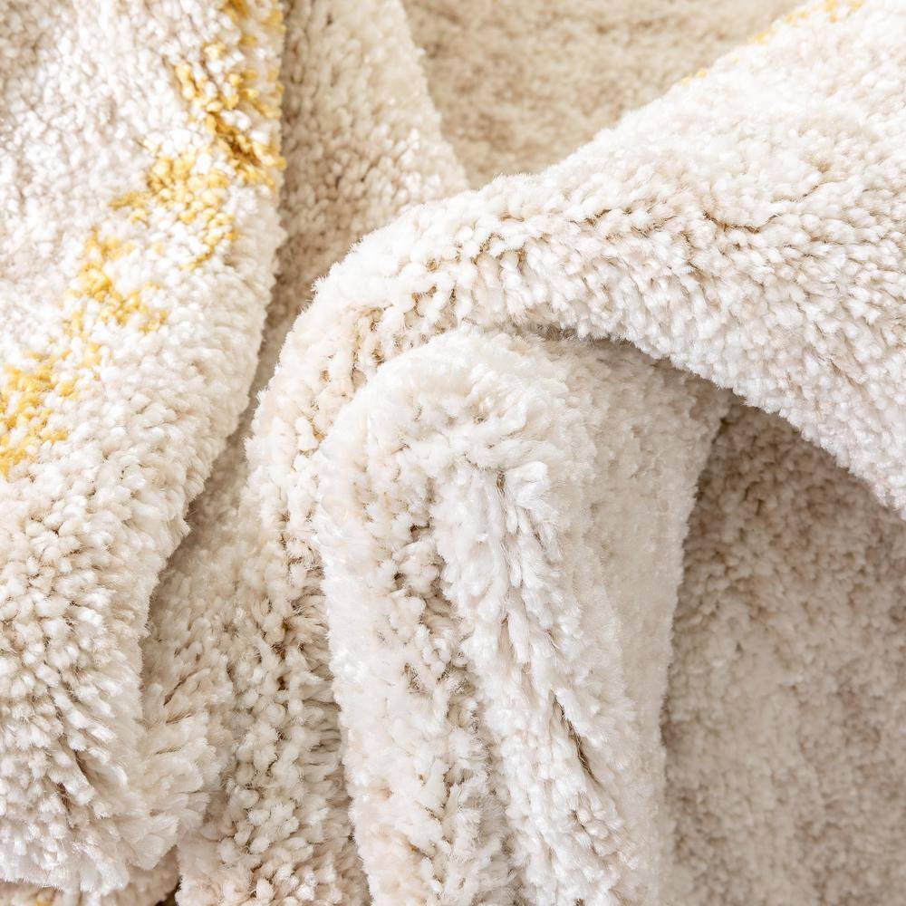 Kennedy Ivory and Yellow Round Synthetic Kids Rug