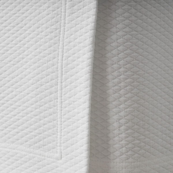 Company Cotton  14 in. Diamond Weave White King Bed Skirt