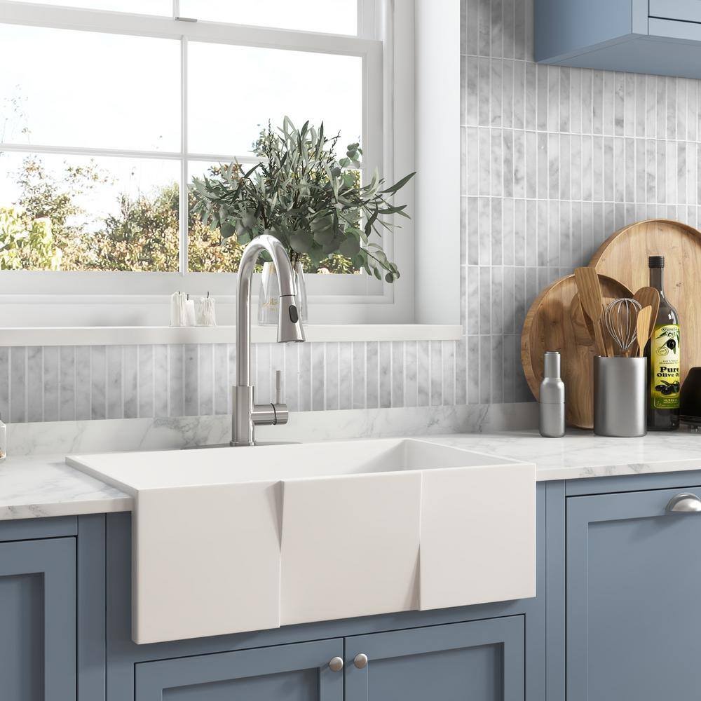 Carrara White Polished Marble Mosaic Tile for Wall and Floor