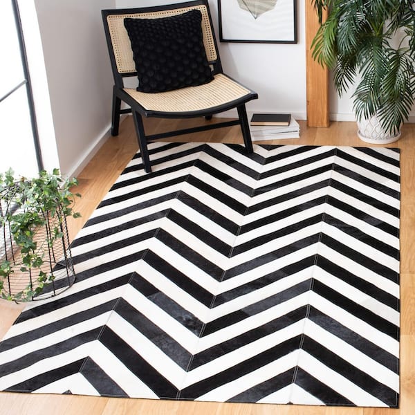 Studio Leather White Black 5 ft. x 8 ft. Abstract Chevron Area Rug