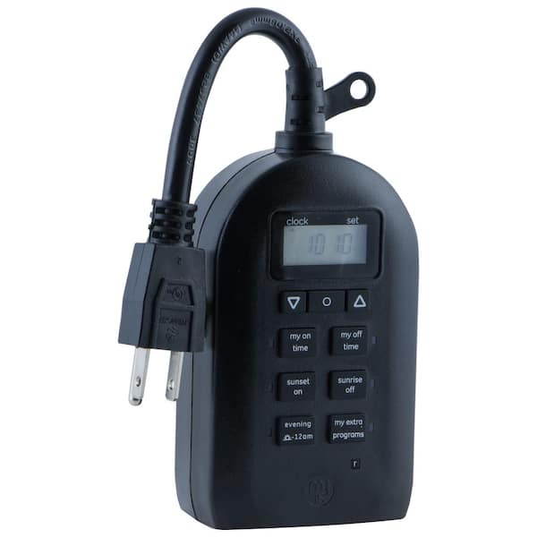 7-Day 2-Outlet Outdoor/Indoor SunSmart Plug-In Timer, Black