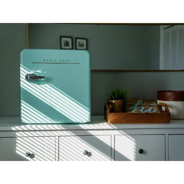 Magic Chef 1.6 Cu. Ft. Mint Green Retro Mini Fridge