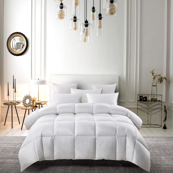 Serta 300TC Light Warmth White Twin Size White Down Fiber And White Feather Fiber Comforter