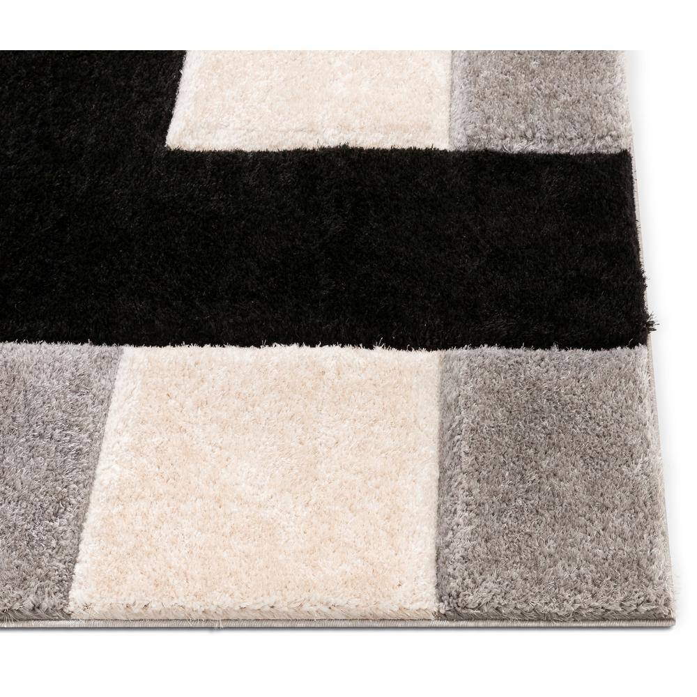 San Francisco Black and Gray Geometric Shag Area Rug 5' x 7'