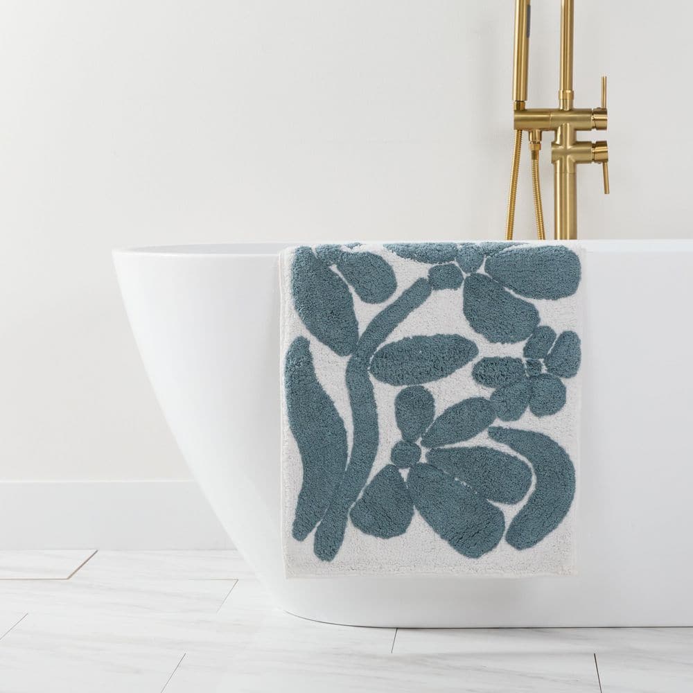 21 in. x 34 in. Light Blue Floral 100% Cotton Bath Mat price history on PriceWatchPro