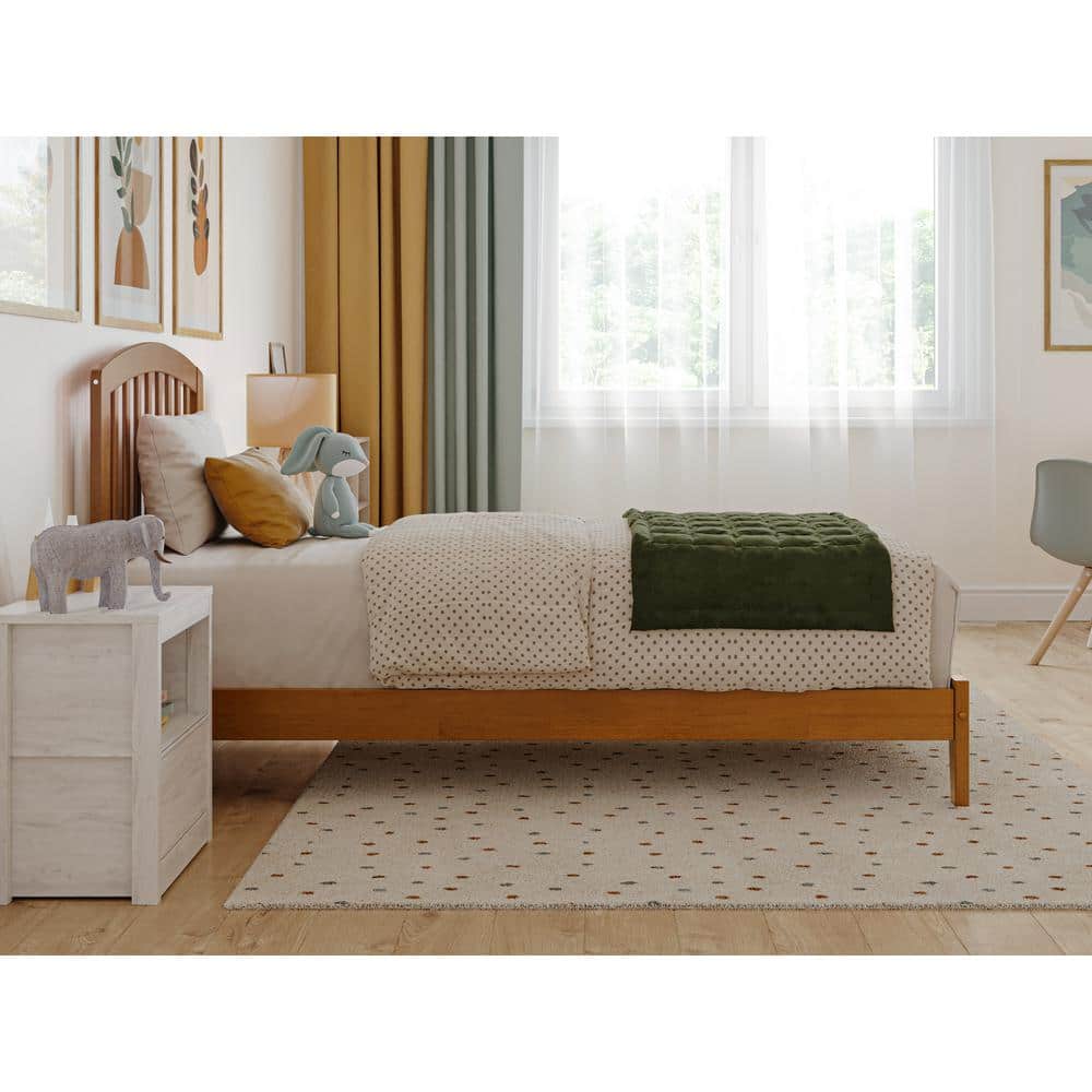 Richmond Light Toffee Twin Wood Platform Bed with Headboard