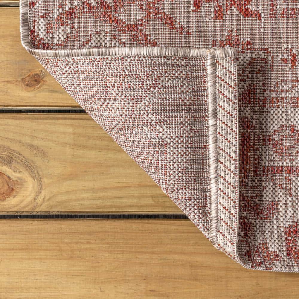 Estrella Red and Taupe Medallion Synthetic Indoor/Outdoor Area Rug