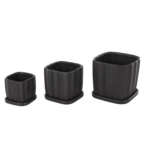 Litton Lane 7 in., 6 in., and 5 in. Small Black Ceramic Ribbed Planter with Attached Saucer (3- Pack)
