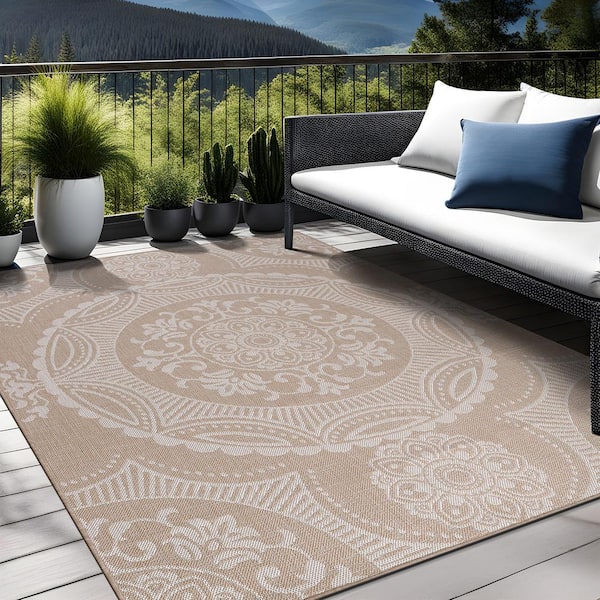 Waikiki Beige/White 4 ft. x 6 ft. Medallion Indoor/Outdoor Area Rug