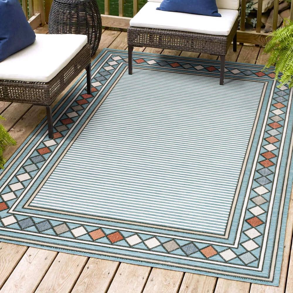 Sebastian Blue and Ivory Geometric Synthetic 5' x 8' Area Rug
