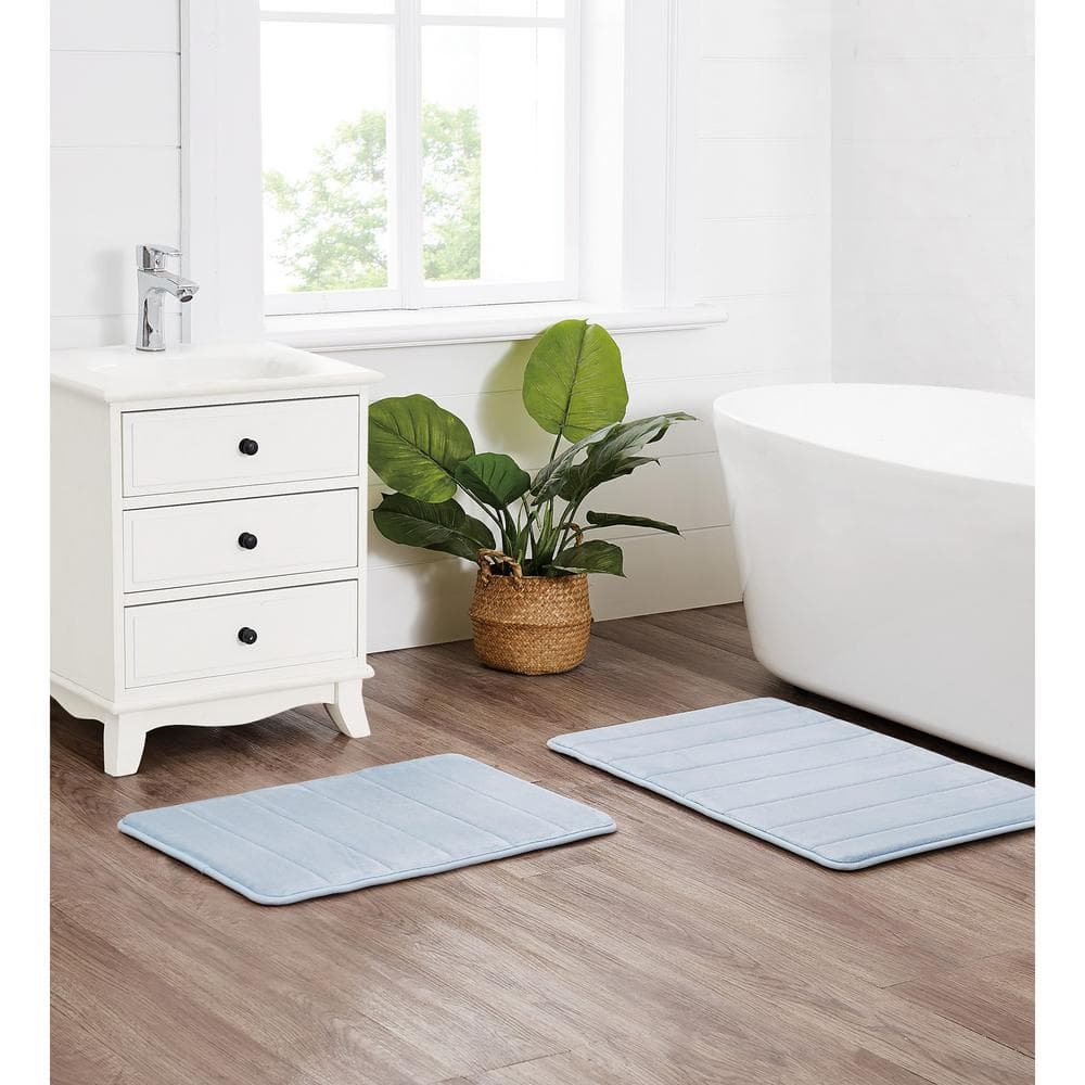 a high quality super absorbent floor mat, gives the bathroom a modern veiw  and serve to absorb water after leaving bath . order now and get 10%  discount, By Bath mat store