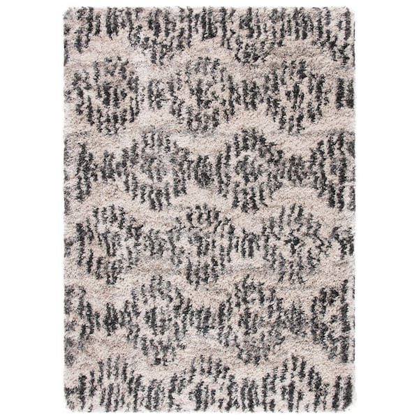 Iceland Shag 4 ft. x 6 ft. Cream/Gray Distressed Geometric Area Rug