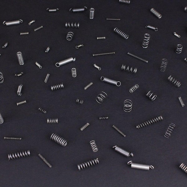 60 Compression & Extension Springs Assorted Large & Small 