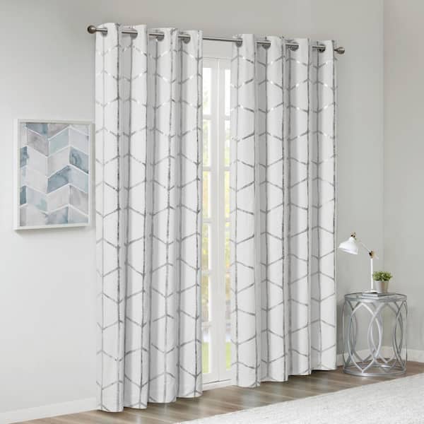 Intelligent Design Khloe White/Silver Polyester 50 in. W x 63 in. L Total Blackout Metallic Print Grommet Top Curtain