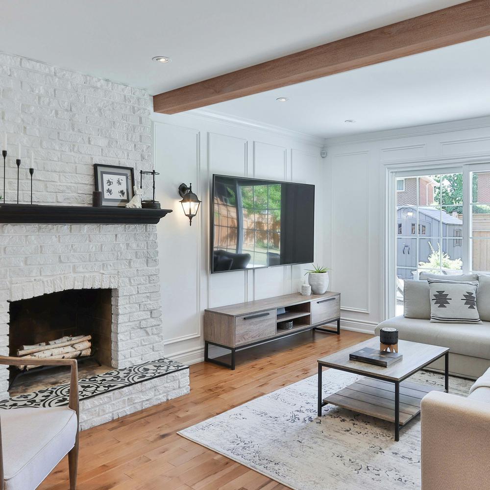 Ornamental Mouldings 5.5 in. W x 5.5 in. H x 92 in. L Natural