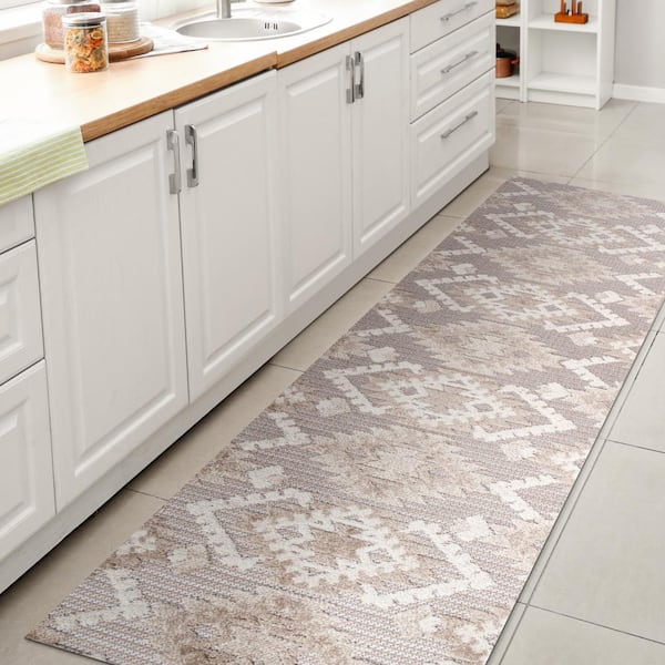 JONATHAN Y Sumak High-Low Pile Neutral Diamond Kilim Beige/Gray 2 ft. x 10 ft. Indoor/Outdoor Runner Rug