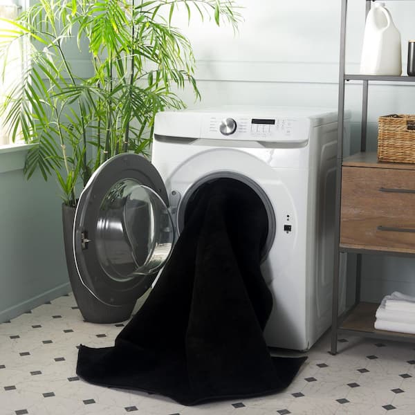 SAFAVIEH Loft Black 6 ft. x 9 ft. Machine Washable Modern Solid
