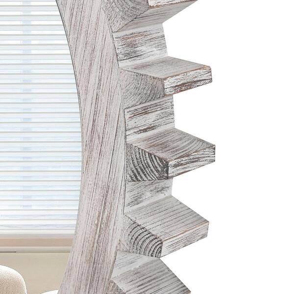 Vintage White Washed 17 in. W x 17 in. Wood Round Gear Shape