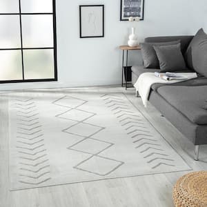 Cana Cream 8 ft. x 10 ft. Diamond Transitional Casual Synthetic Area Rug