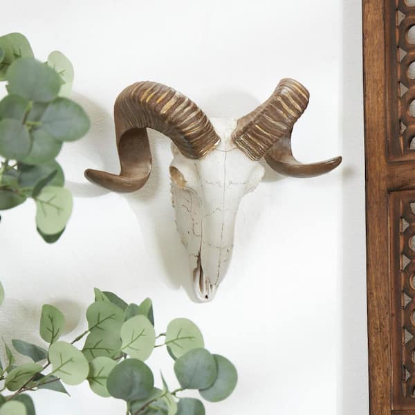 Litton Lane Polystone White Skull Sheep Wall Decor