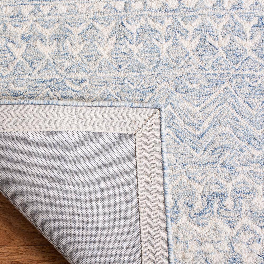 Handmade Tufted Wool Area Rug in Blue/Ivory, 8' x 10'