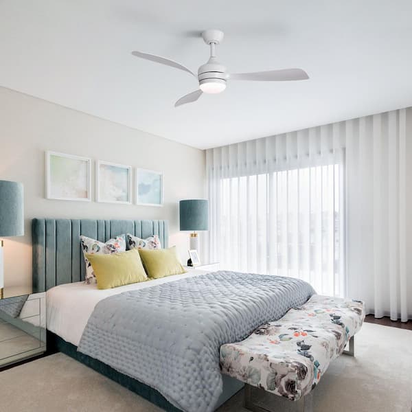 Vkoiyg 52 in. White Modern Ceiling Fan with 3 ABS Blades, Remote