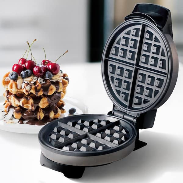 https://images.thdstatic.com/productImages/1fa577bf-1868-409c-aa4c-734c05879ecb/svn/silver-brentwood-waffle-makers-985114233m-c3_600.jpg