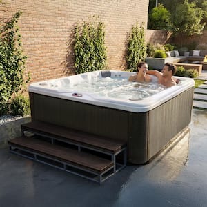 American Spas Dual Voltage 6-Person 18-Jet 110v-240v Plug and Play