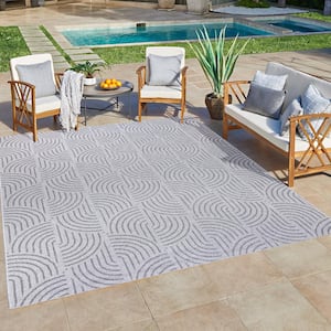 Ringley Michele Silver 6 ft. x 9 ft. Geometric Indoor/Outdoor Area Rug