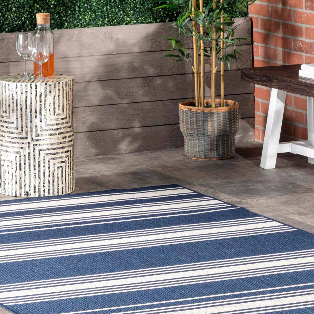 Navy and White Round Synthetic Striped Area Rug, 6' 7"