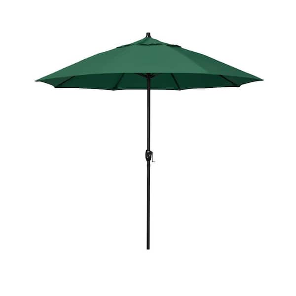 California Umbrella 7.5 ft. Bronze Aluminum Market Patio Umbrella with Fiberglass Ribs and Auto Tilt in Hunter Green Olefin