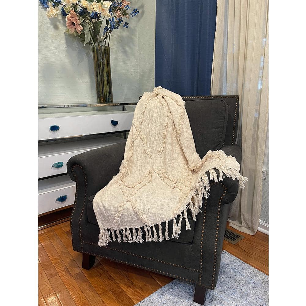 Natural Diamond Tufted Organic Cotton 50" x 60" Throw Blanket