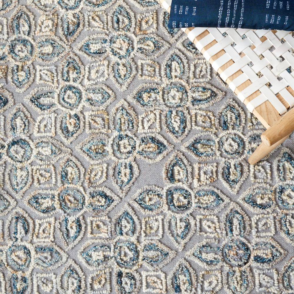Gray and Beige Hand-Tufted Wool Area Rug, 3' x 5'