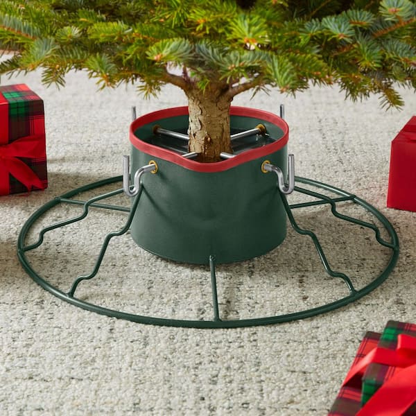 Santa's Last Tree Stand 6-12 FT