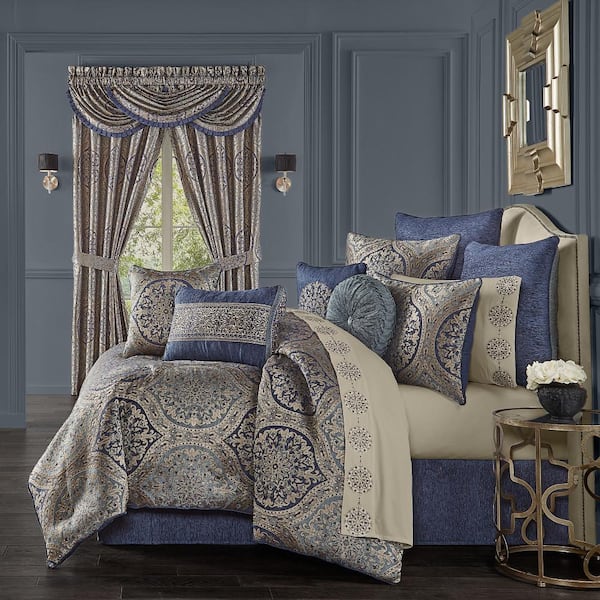 J QUEEN NEW YORK INC Bayonne 4-Piece. Navy Polyester California King Comforter Set 96 X 110 in.
