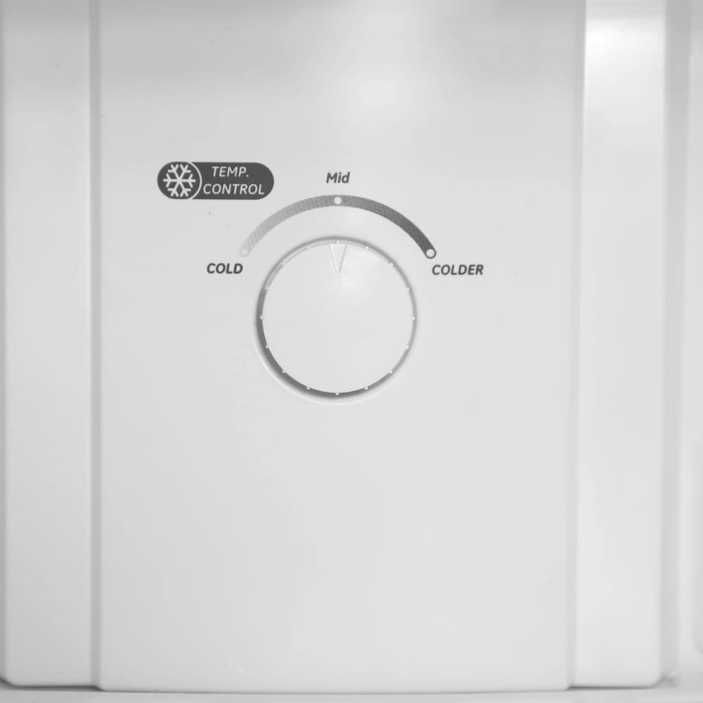 White 18.0 Cu. Ft. Frost-Free Top Freezer Refrigerator with Ice Maker