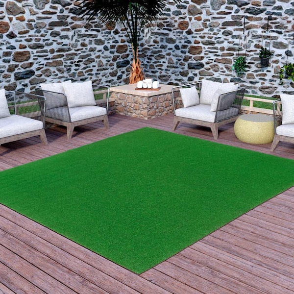 Turf Collection Waterproof Solid Grass 7x13 Indoor/Outdoor Artificial Grass Rug, 6 ft. 6 in. X 13 ft. 1 in., Green