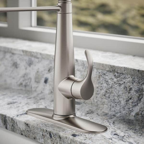 KOHLER Simplice Single-Handle Pull-Down Sprayer Kitchen Faucet in