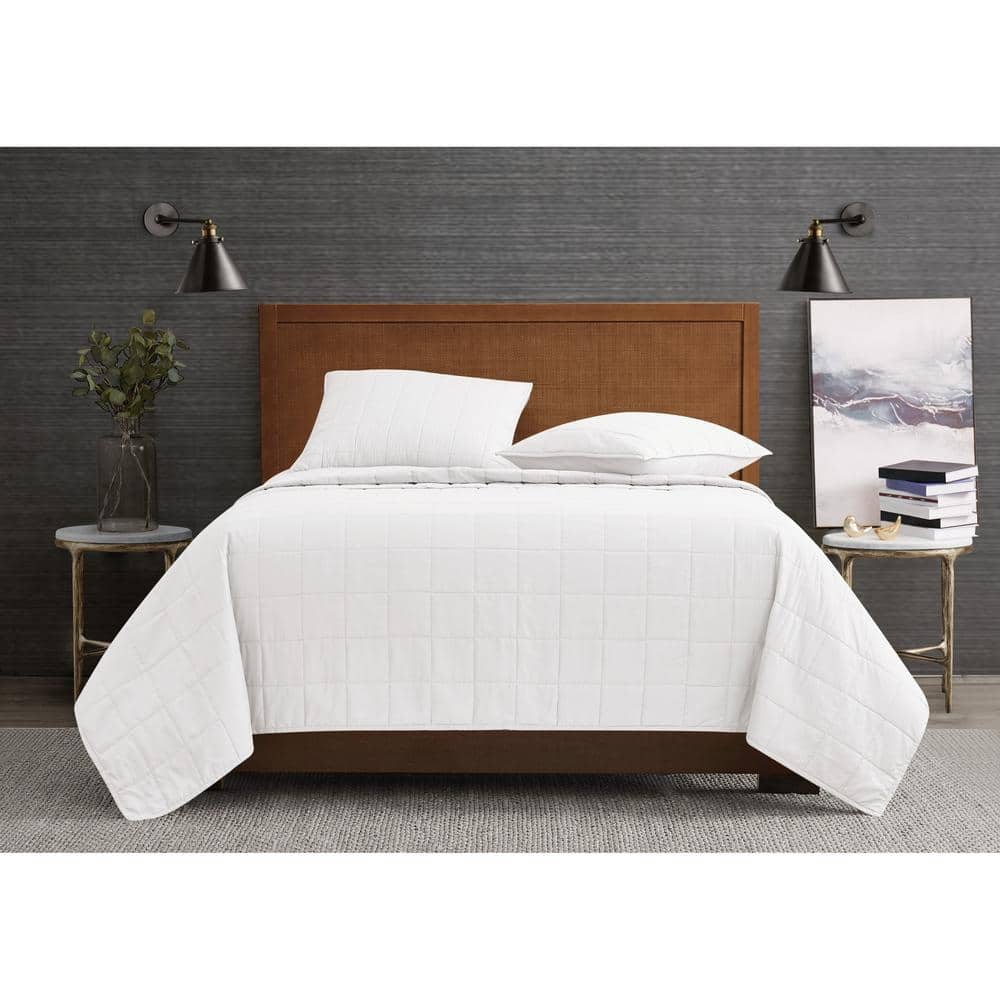 https://images.thdstatic.com/productImages/1ffd6797-992a-4ae4-8311-6596b27a4fb7/svn/london-fog-bedding-sets-qs4463wttx-2300-64_1000.jpg