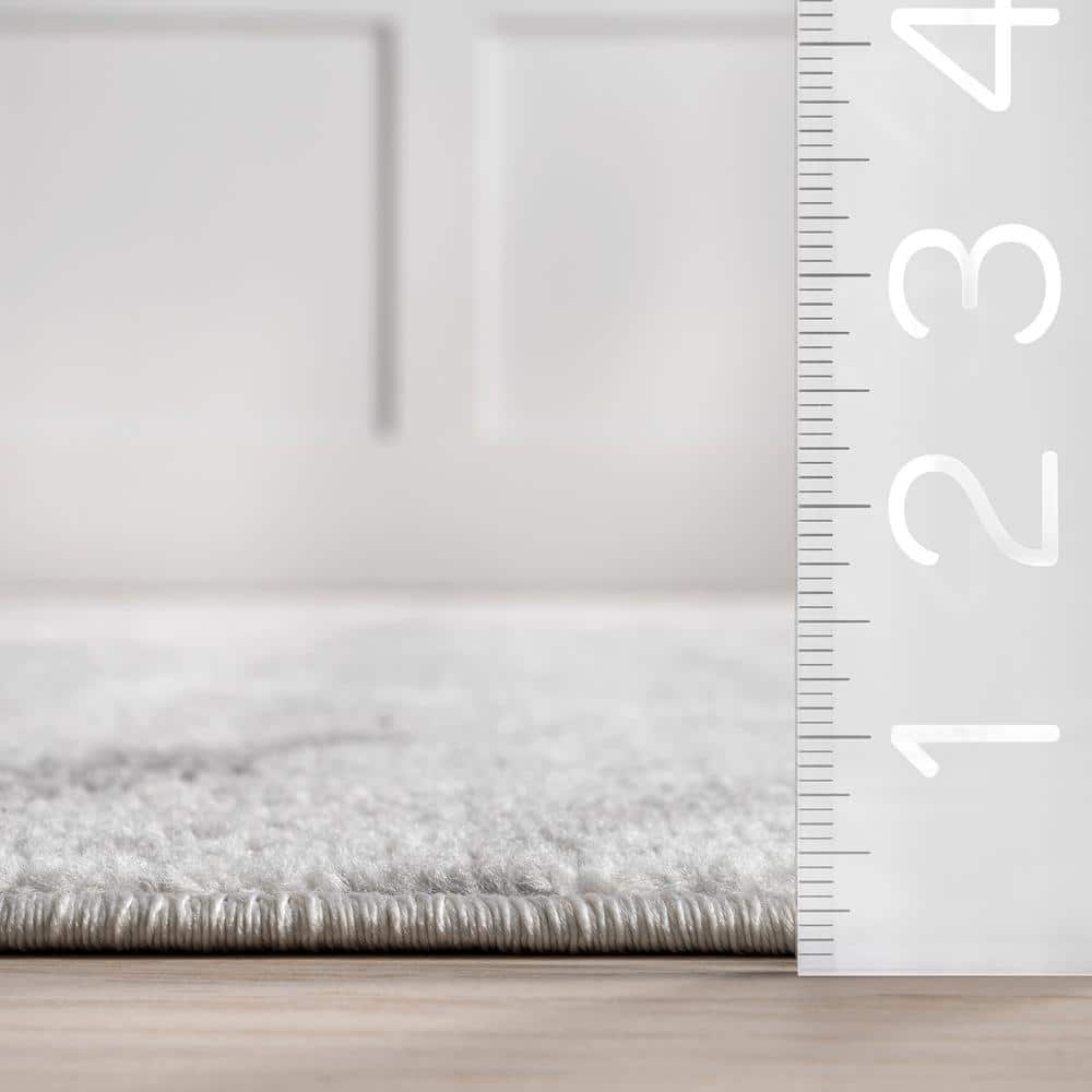 Reversible Rectangular Gray Synthetic 6'7"x9' Easy-Care Rug