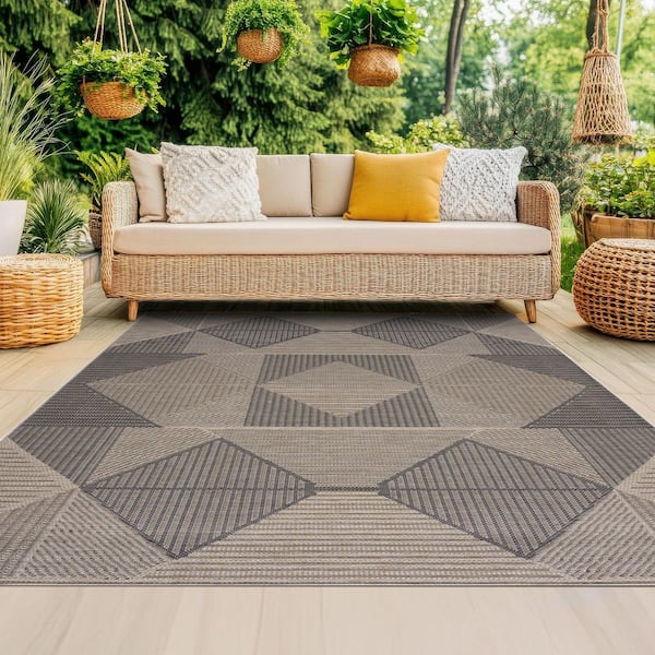 Bailey Black 8 ft. x 10 ft. Transitional Geometric Flat Weave Polypropylene Rectangle Indoor/Outdoor Area Rug