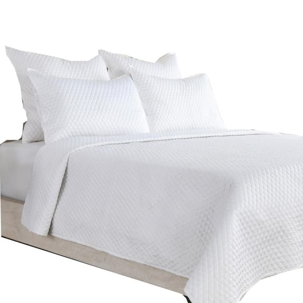 Benjara 1-Piece White Solid King Size Microfiber Quilt