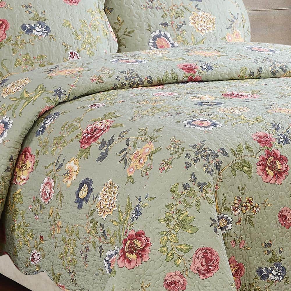 Full Sage Green Cotton Quilt Set with Floral Design