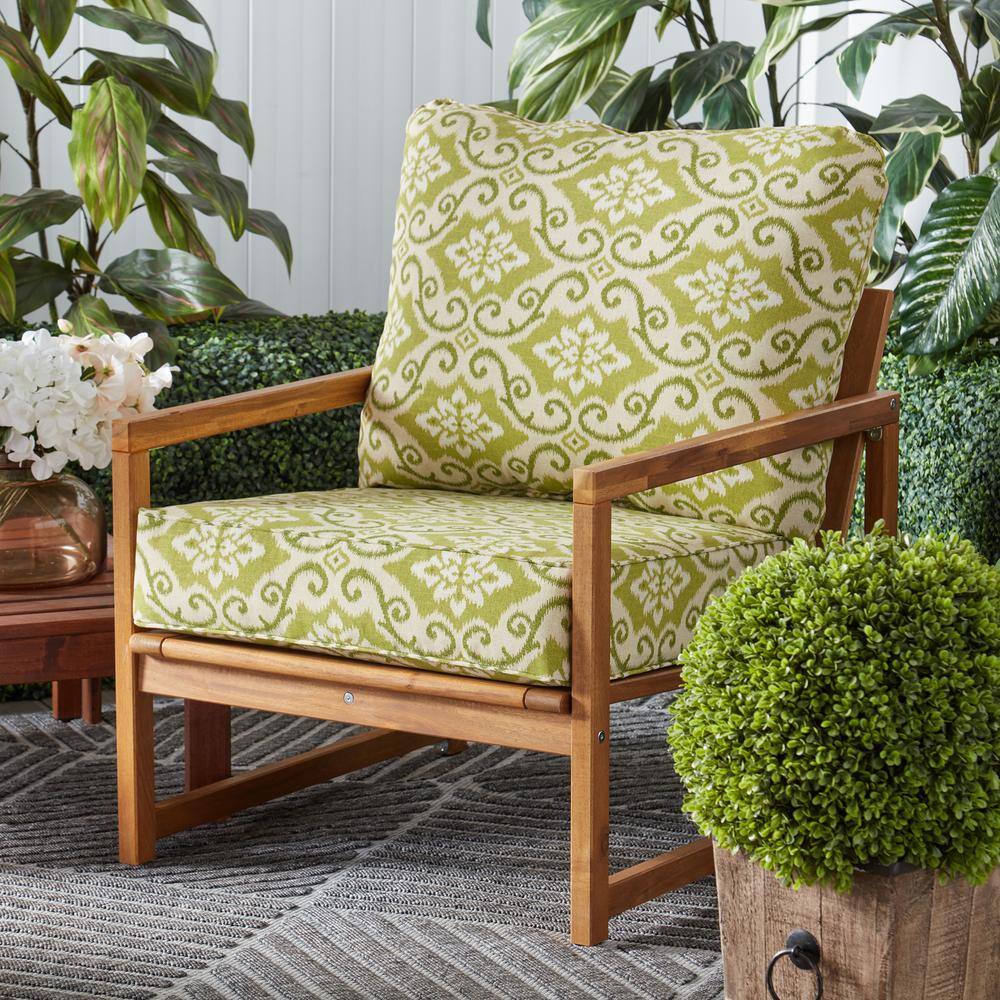 Shoreham Ikat Green and Beige Polyester Lounge Chair Cushion Set