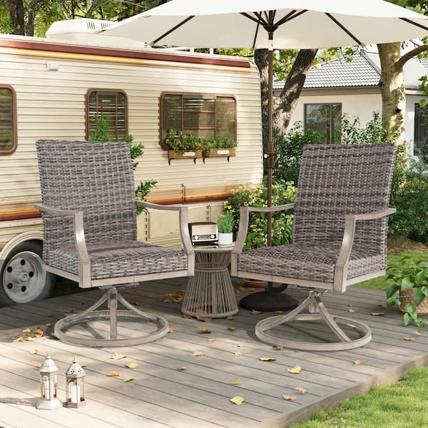 Swivel Wicker Outdoor Dining Chair (Set of 2)